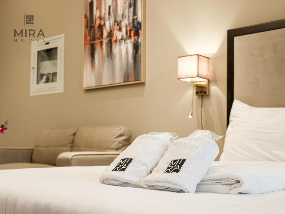 Mira Holiday Homes - Lovely Studio With Burj Khalifa View 迪拜 外观 照片